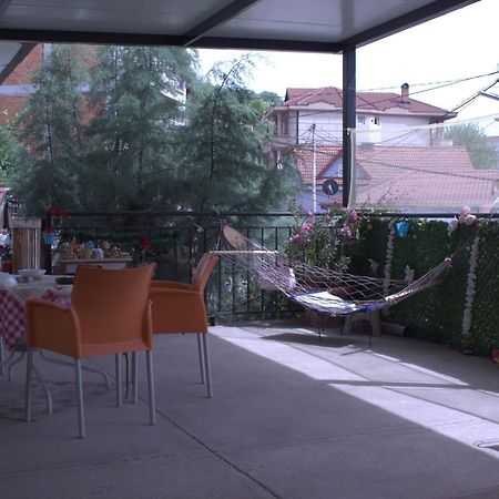 مبيت وإفطار سكوبجي Adem'S Cozy Terrace Retreat المظهر الخارجي الصورة
